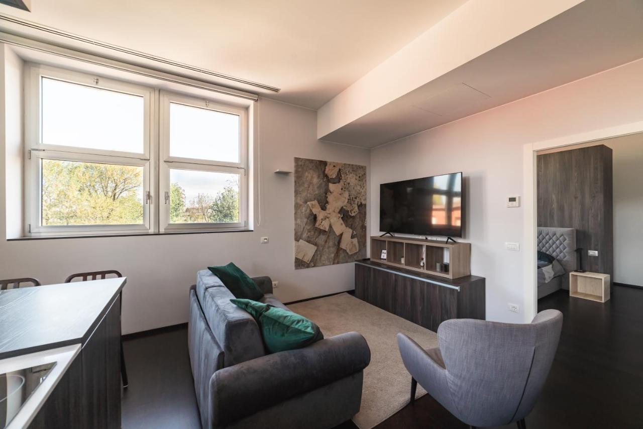 Moderno Bilocale 64Mq Con Parcheggio E Palestra Apartment มิลาน ภายนอก รูปภาพ