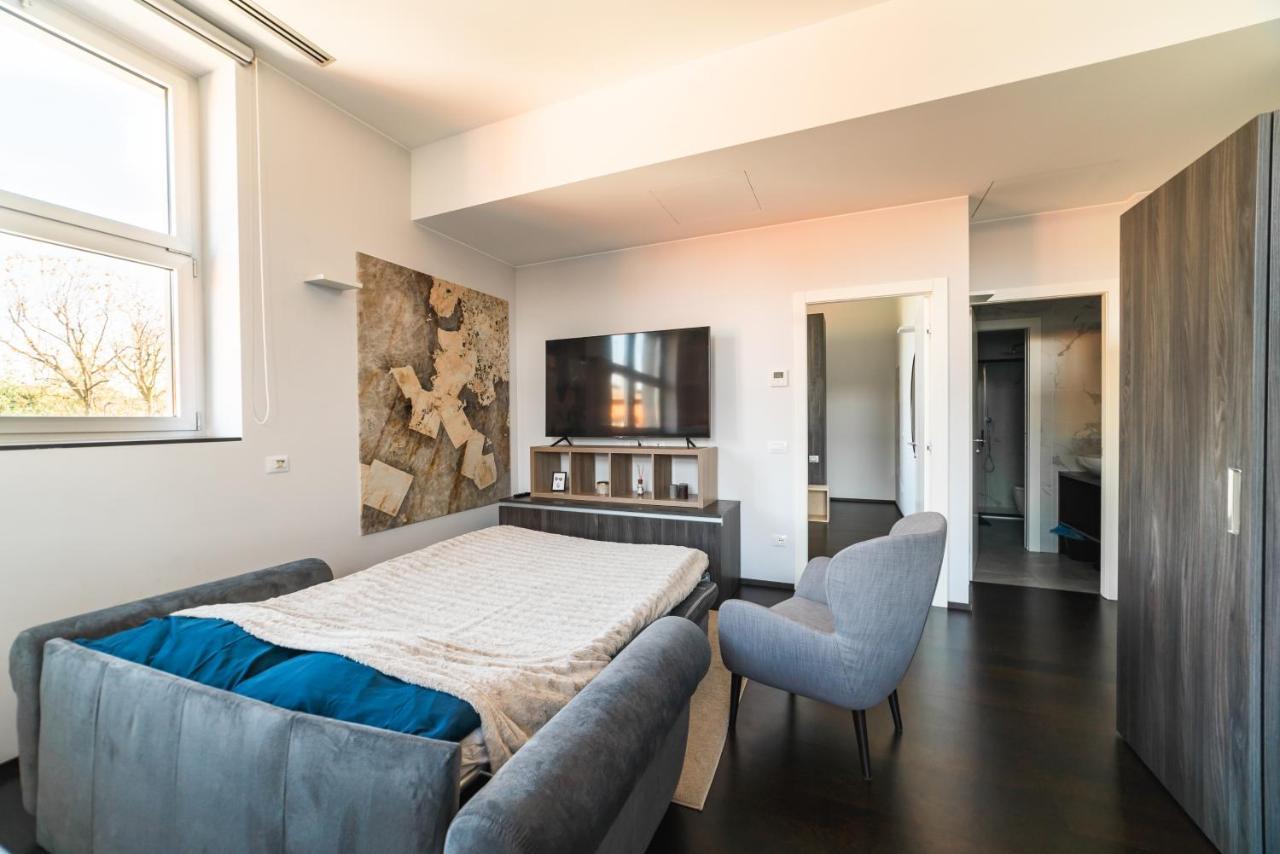 Moderno Bilocale 64Mq Con Parcheggio E Palestra Apartment มิลาน ภายนอก รูปภาพ